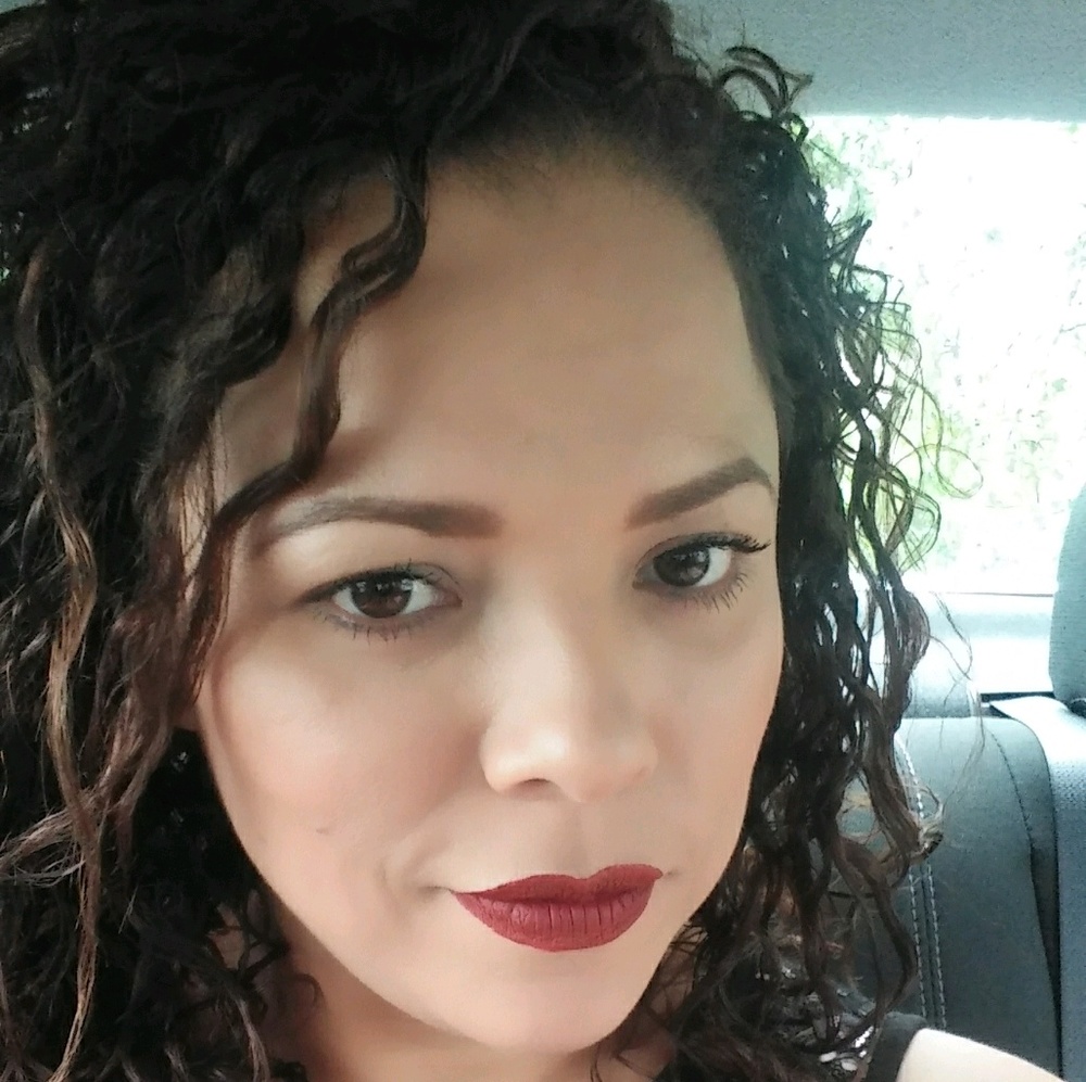 Meet your Posher, Sandra